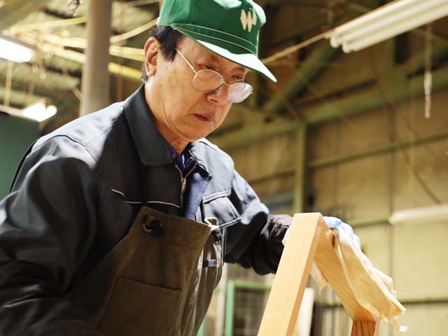 無垢にこだわる旭川家具・飛騨家具の専門店 | MUKU工房