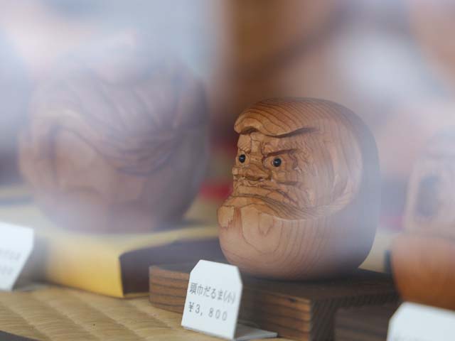 火鉢 彫刻 インテリア装飾 鯉の滝登り 無垢材 一刀彫 欅 地松 国産材 火鉢 彫刻 インテリア装飾 鯉の滝登り 無垢材 一刀彫 欅 地松 国産材