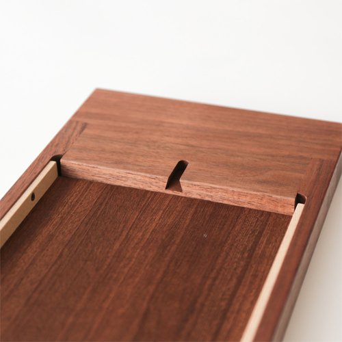 起立木工◾️オーク材 木製フレーム コフィン型 壁掛けミラー ウォールミラー 鏡 楽天市場】無垢材（壁掛け｜鏡）：インテリア・寝具・収納の通販