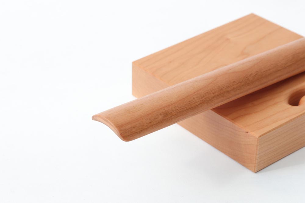 kime Shoehorn with base