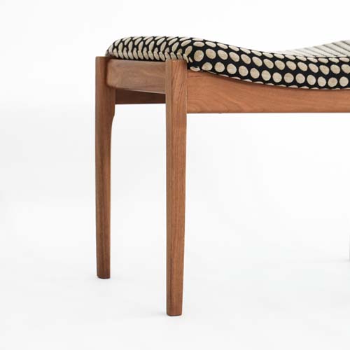 冨士ファニチア　レザー オットマン スツール 徳島家具 徳島家具 Fuji furniture 冨士ファニチア agio アージオ 国産