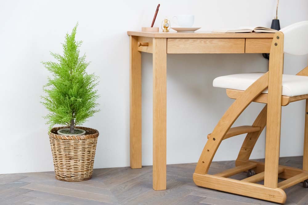 No.28 Desk