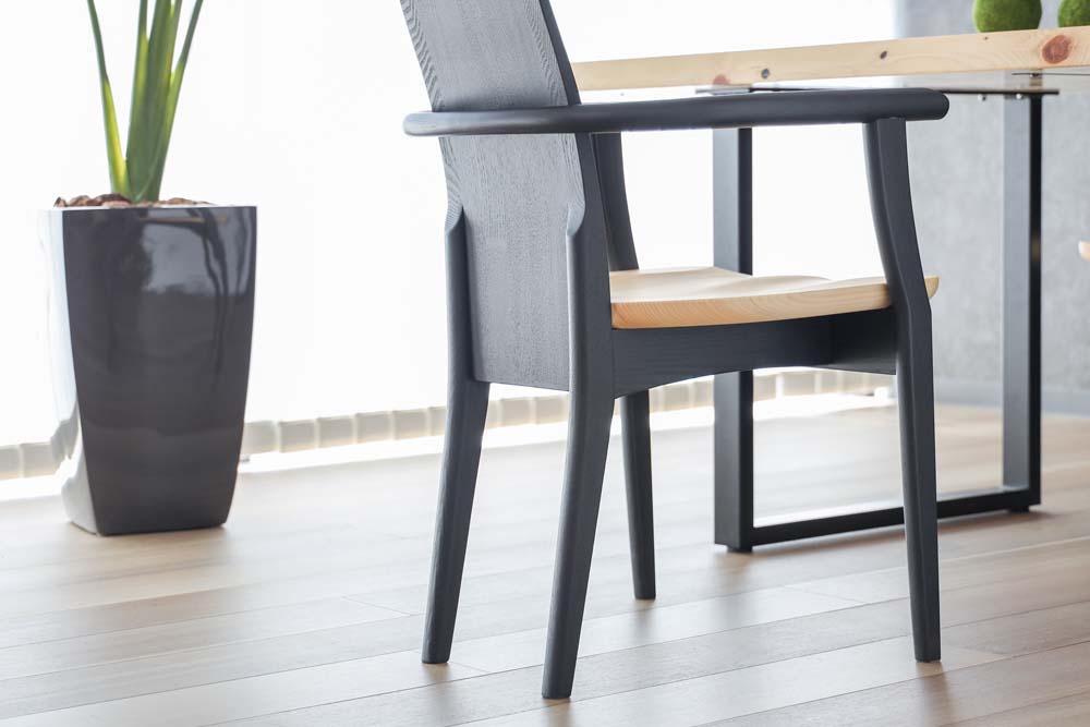 Hizen High back chair