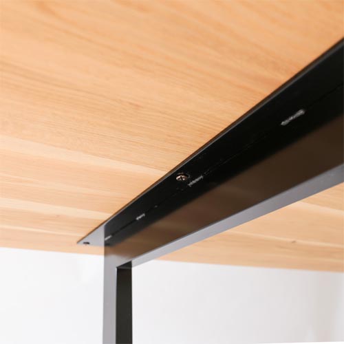 値下げしました　旭川家具ダイニングテーブル　幅155✖️奥行85✖️高さ65 値下げしました 旭川家具ダイニングテーブル 幅155✖️奥行85✖️高さ65