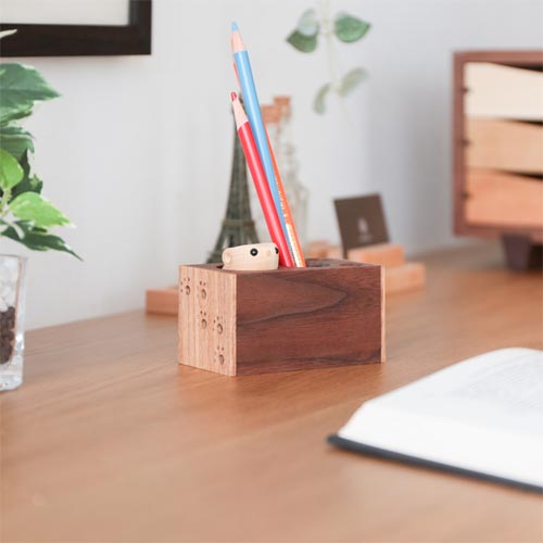 作者不詳 ●鉄のカタツムリのお洒落なペン立て● カタツムリ / ペーパーウェイト / 鉄文鎮 その他インテリア雑貨