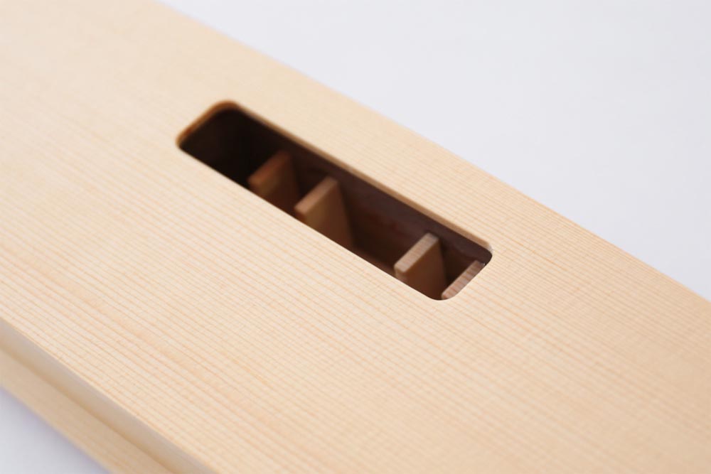 Gen wooden speaker