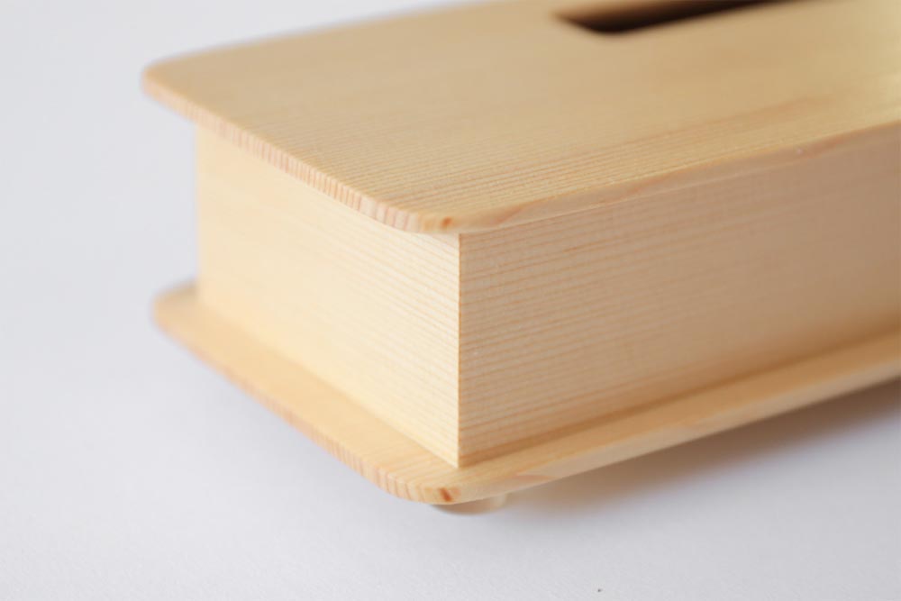 Gen wooden speaker