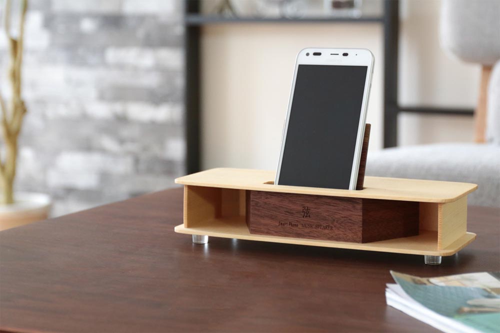 Gen wooden speaker
