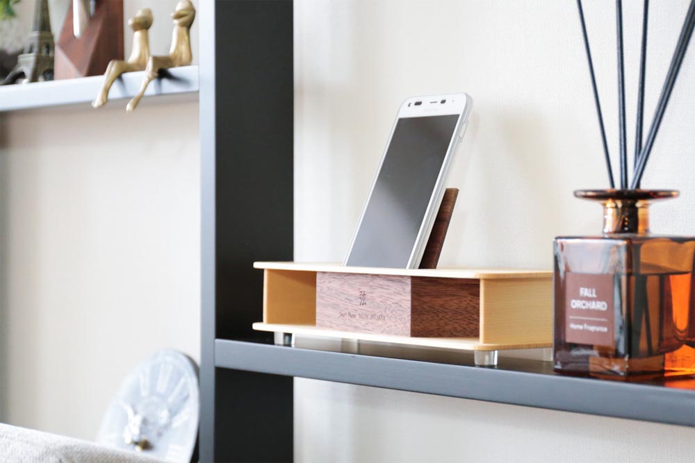 Gen wooden speaker