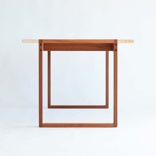 自然木の赤褐色家具 Wood Brick 01クス_NF | 天然木のデザイン突板ブランド「FORESTERIOR」