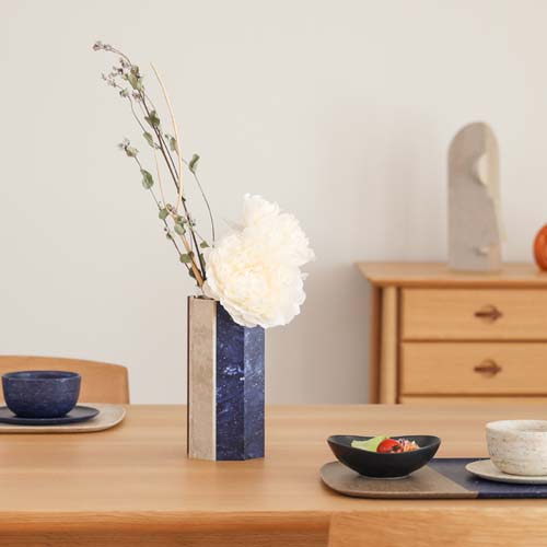 Maxim Velcovsky フラワーベース Maxim Velcovsky フラワーベース