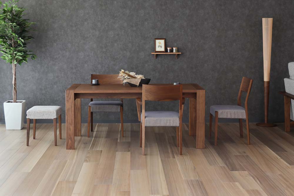 dining-table-m01.jpg