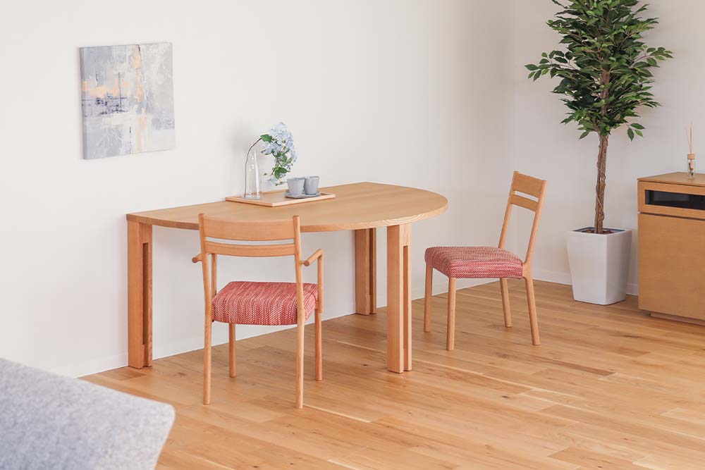 PLATZ TABLE 半円形 スリット脚