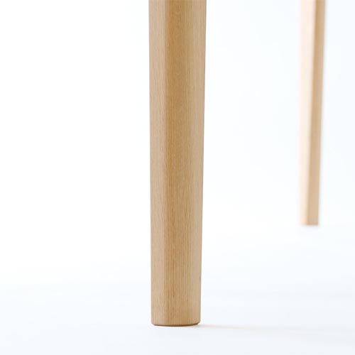 旭川家具　オーク材　ラウンドテーブル　ダイニング（φ95cm） 旭川家具 オーク材 ラウンドテーブル ダイニング（φ95cm）