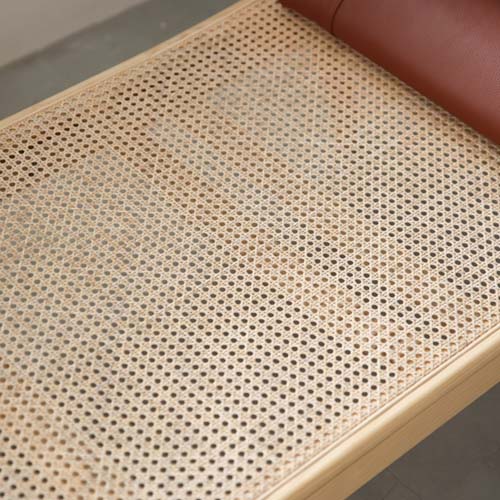 古典的な家に適した家の装飾 古いものから新しい価値を見つけて暮らす。 古家具店オーナー夫婦の